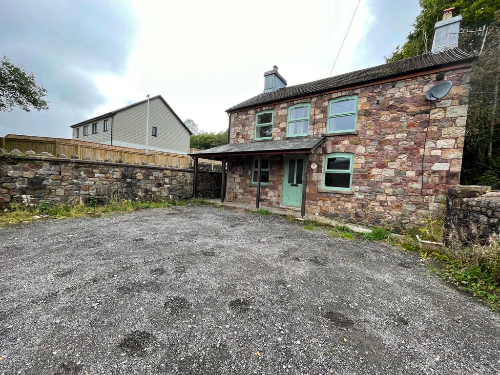 Property photo 2 of 16