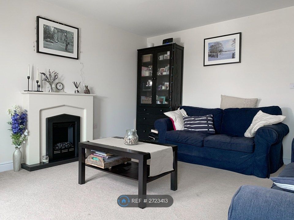 Property photo 2 of 20