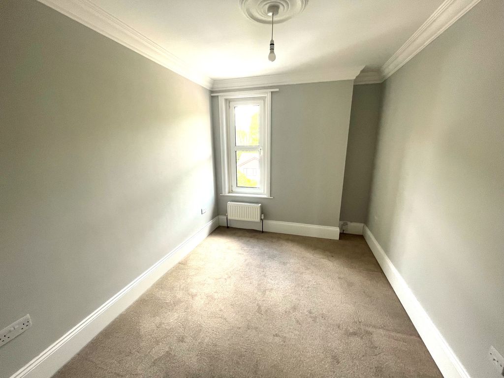 Additional image 6 of 2 bed flat to rentAlpine Road, Ventnor PO38