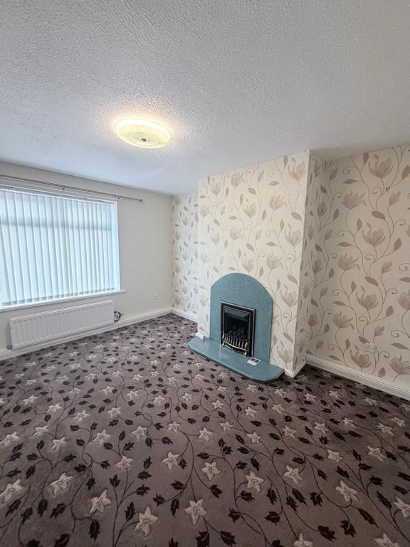 Property photo 2 of 9 Image