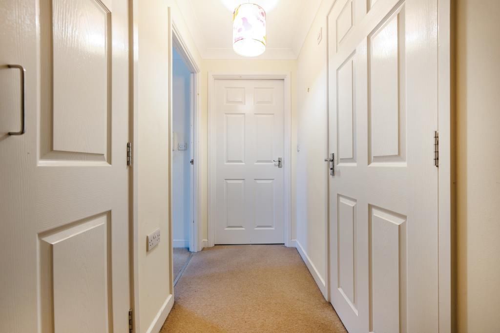 Property photo 2 of 20 Hallway