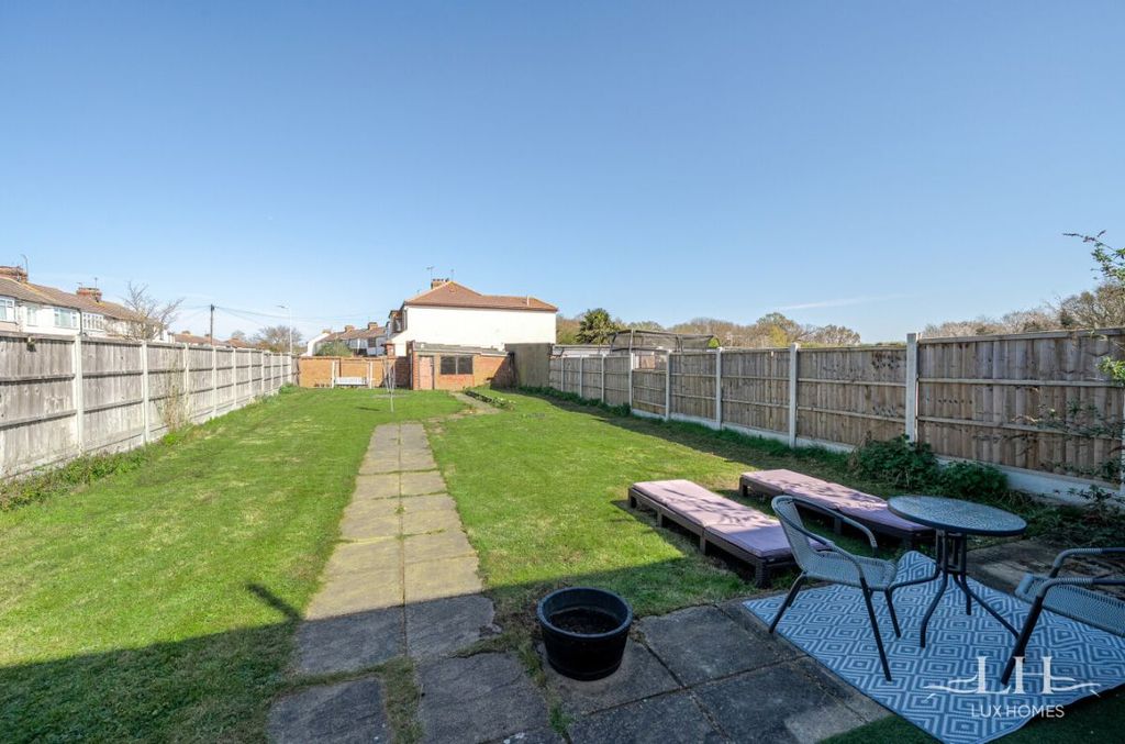 Property photo 3 of 21