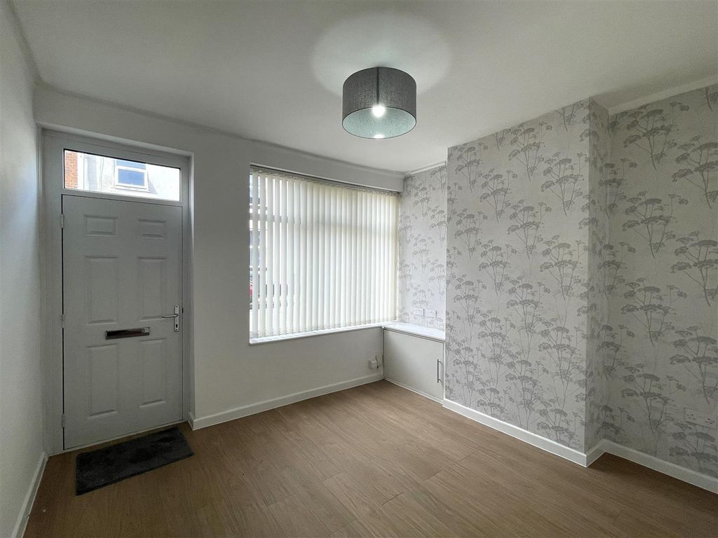 Property photo 3 of 13 Front Reception A.Jpeg