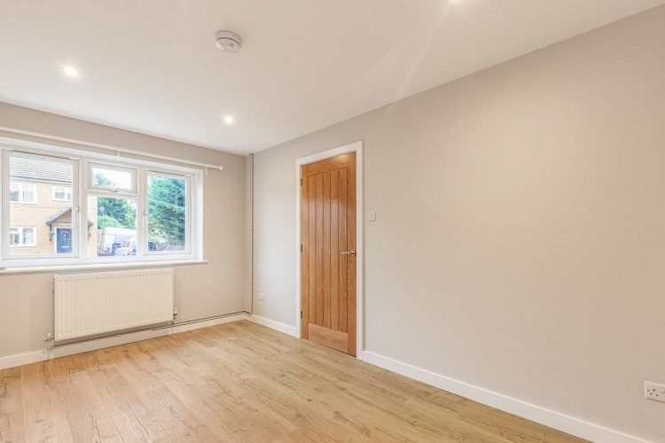 Property photo 3 of 10 307750