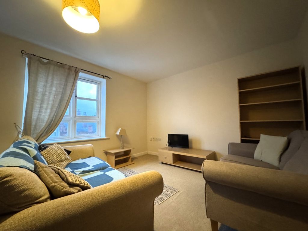 Property photo 3 of 14 Picture No. 12