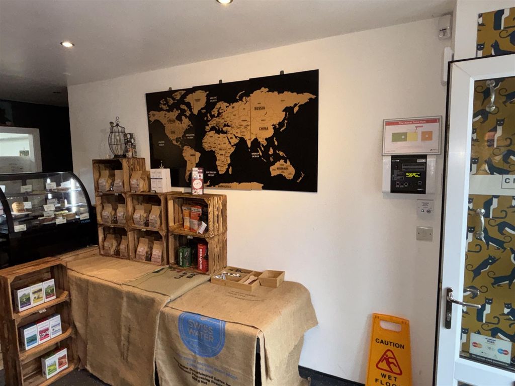 Property photo 3 of 7 Photo 2