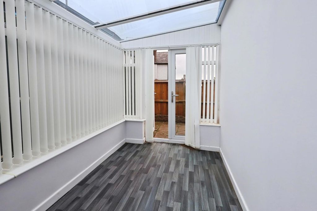 Property photo 2 of 15 Pbox-Img.Jpg