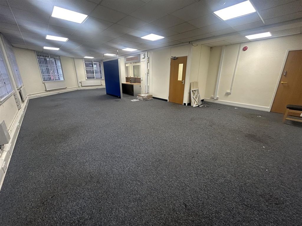 Property photo 2 of 15 Img_1935.Jpeg