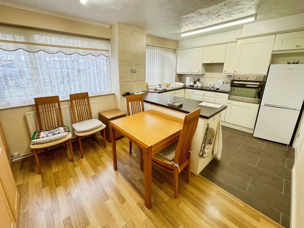 Property photo 2 of 14 Kitchen/Diner