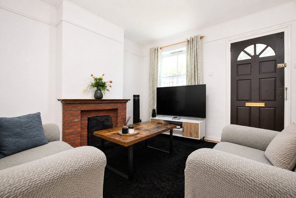 Property photo 3 of 8 Picture No. 05