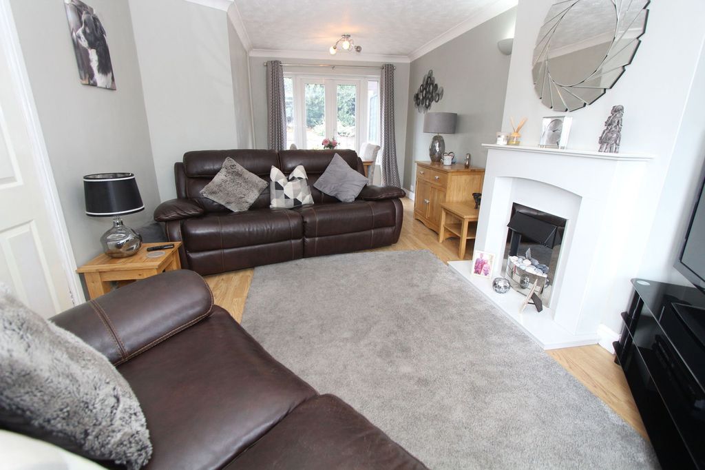 Property photo 3 of 22