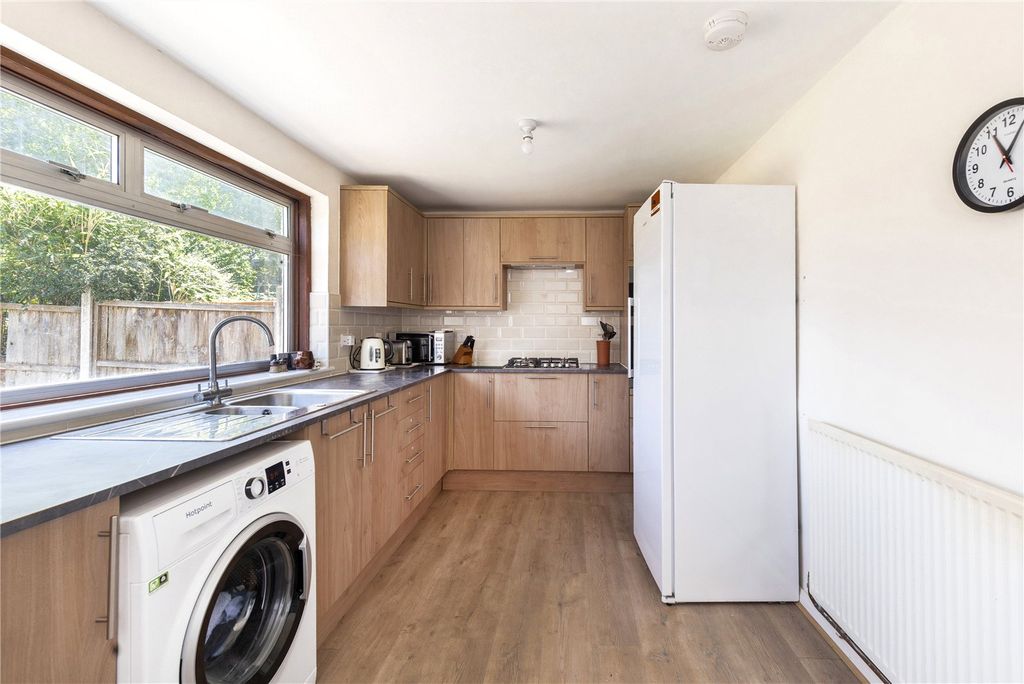 Property photo 2 of 13 Picture No. 04