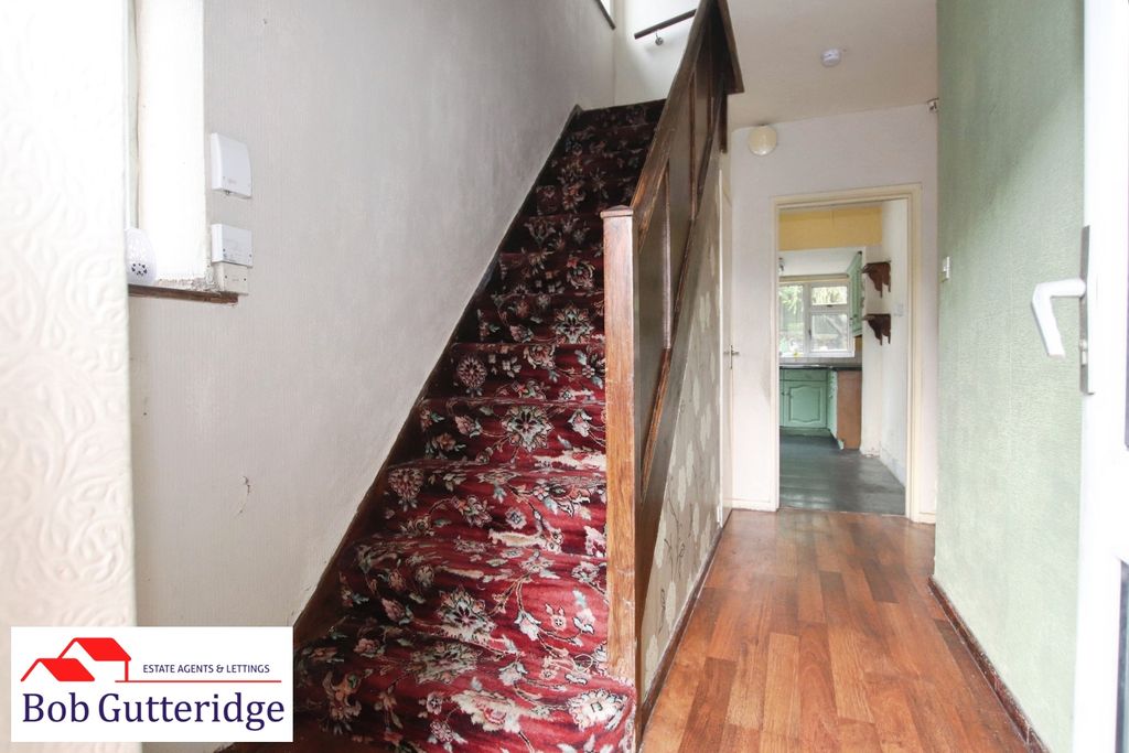 Property photo 2 of 26 Entrance Hallway