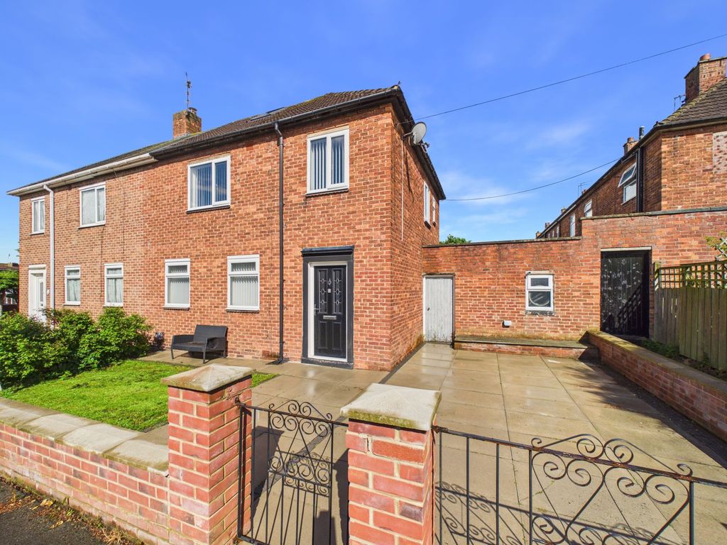 Property photo 1 of 13 External