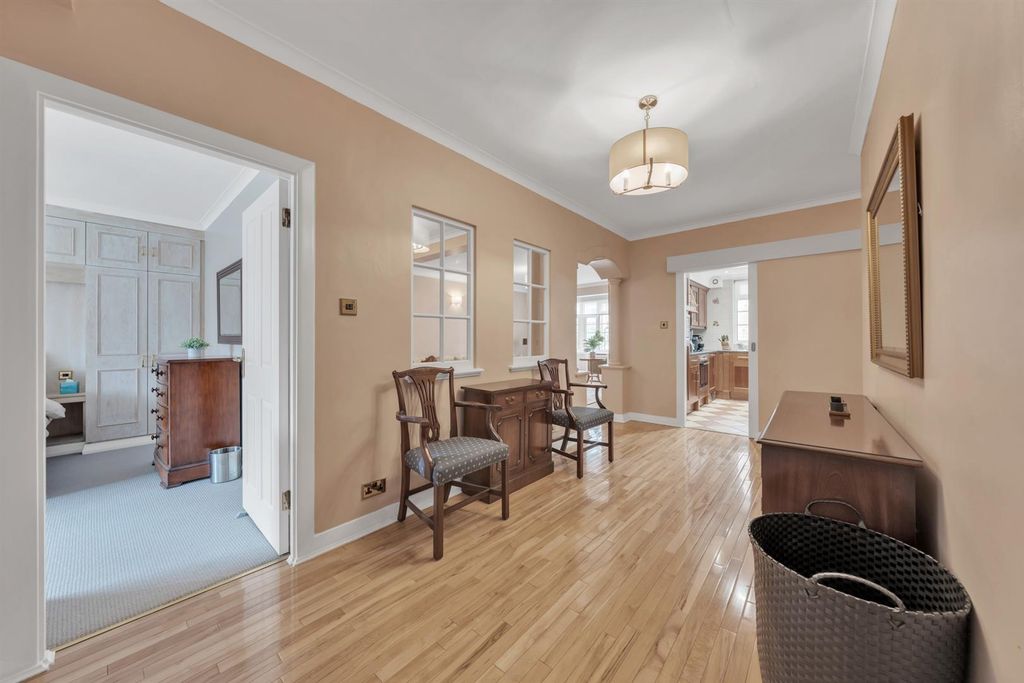 Property photo 2 of 21 Dsc05250.Jpg