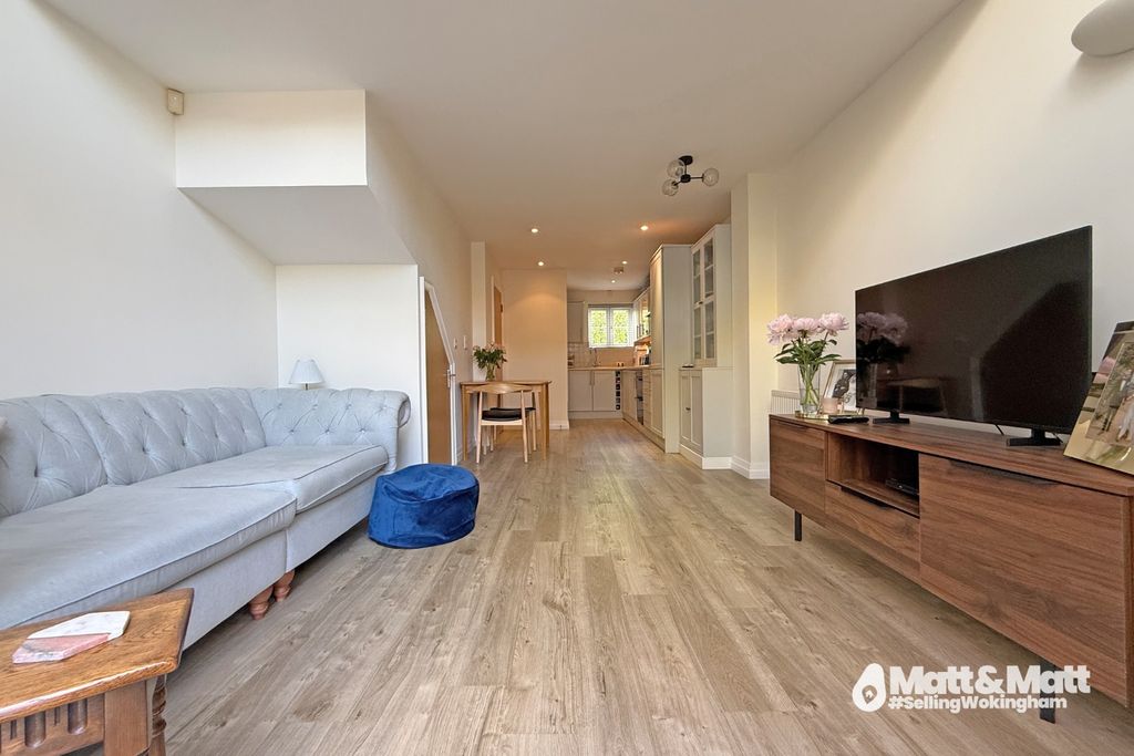 Property photo 3 of 11 5126097
