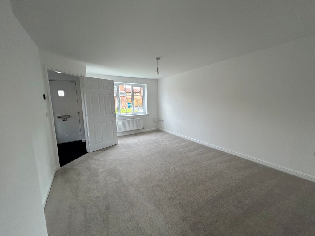 Property photo 3 of 10 Picture No. 13