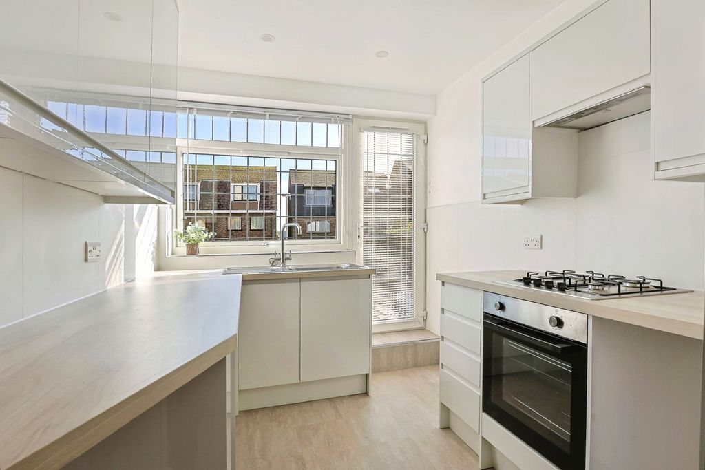 Property photo 1 of 13 Kitchen