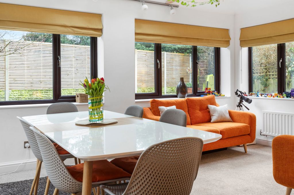 Property photo 3 of 32