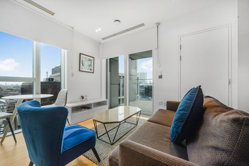 Property photo 1 of 14 Dsc_1872_High