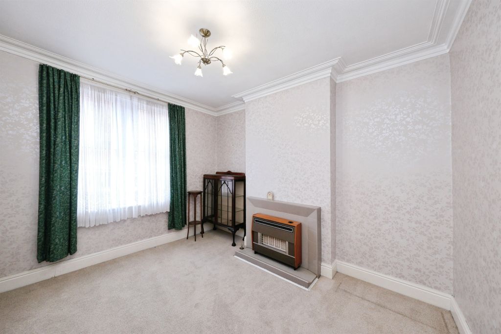 Property photo 2 of 20