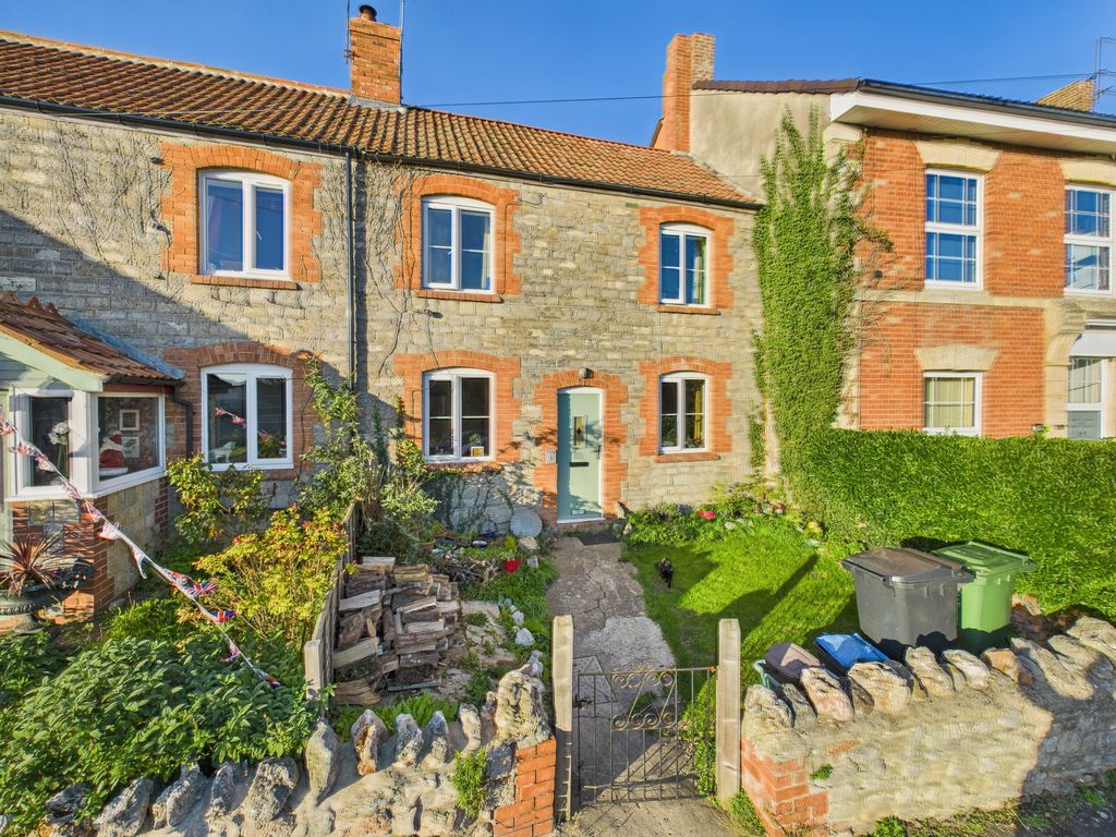 Property photo 1 of 19 Front