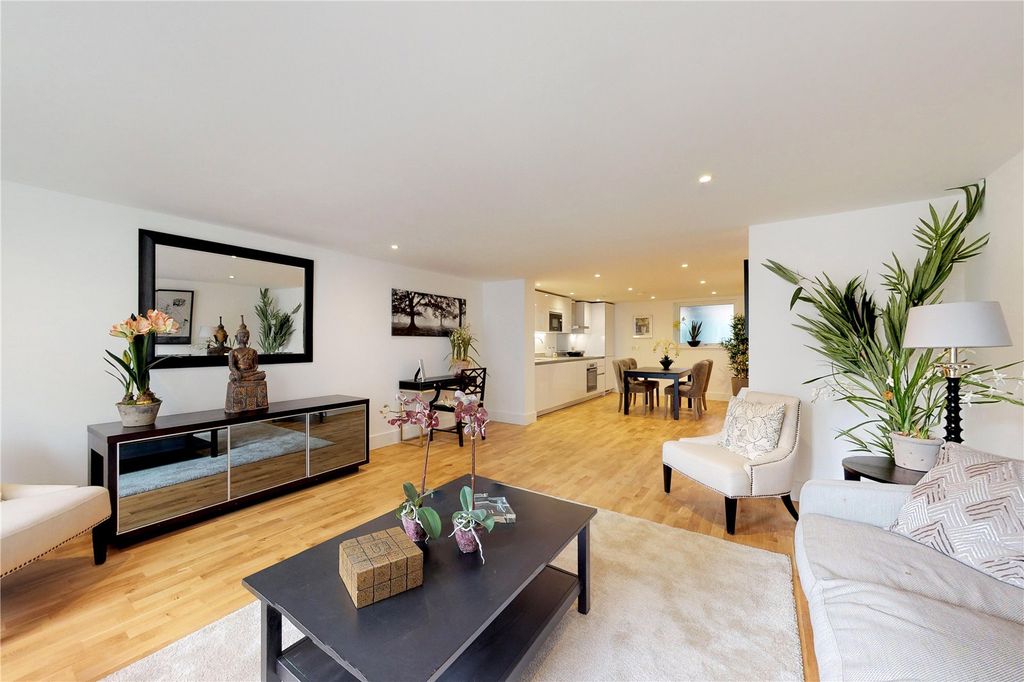 Property photo 3 of 12 Reception Room