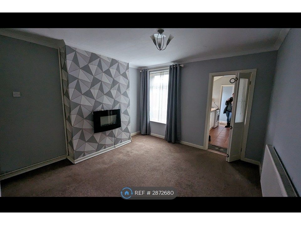 Property photo 3 of 10 Rear Living/Dining Room