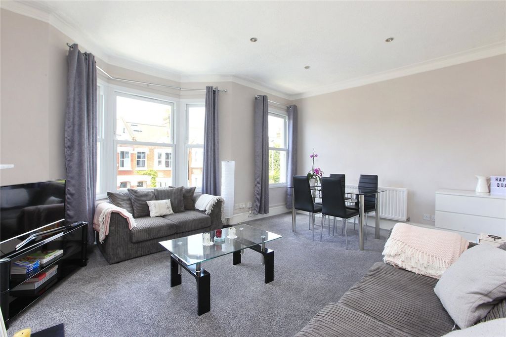 Property photo 2 of 9