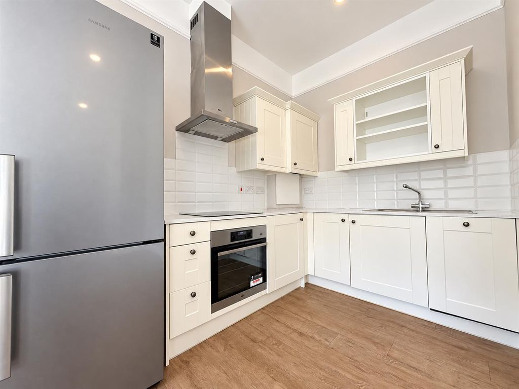 Property photo 3 of 11 Db133B0B-319A-4290-B501-4A859Fee3D25.Png