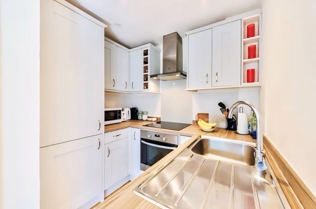 Property photo 3 of 6 Picture No. 13