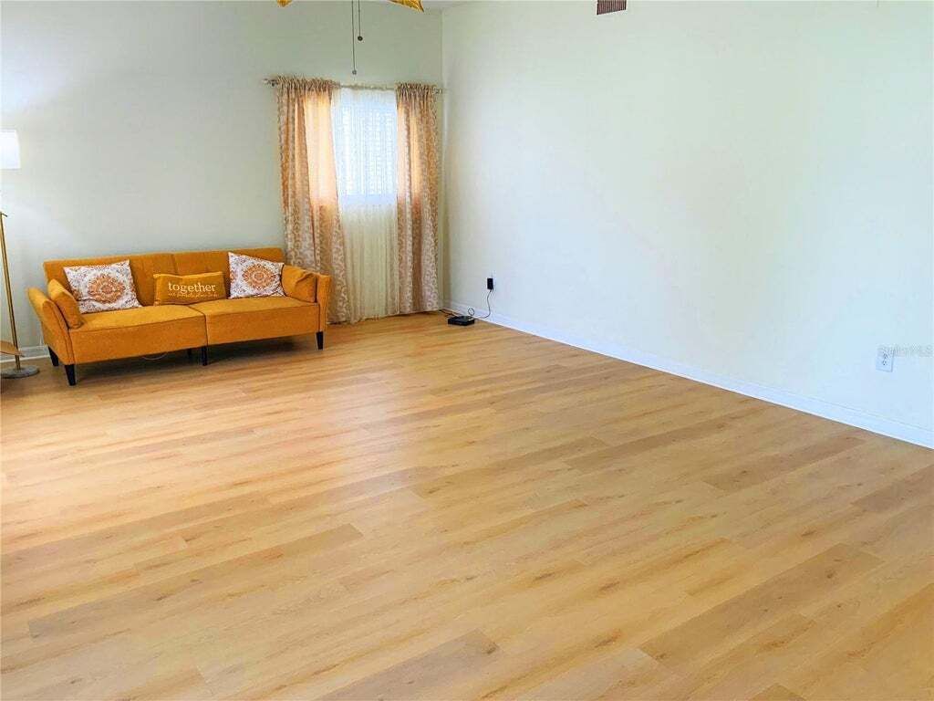 Property photo 2 of 14 <Alttext/>