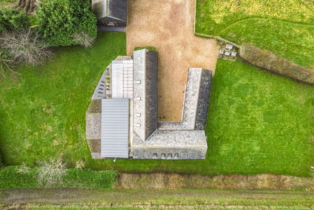 Property photo 2 of 56