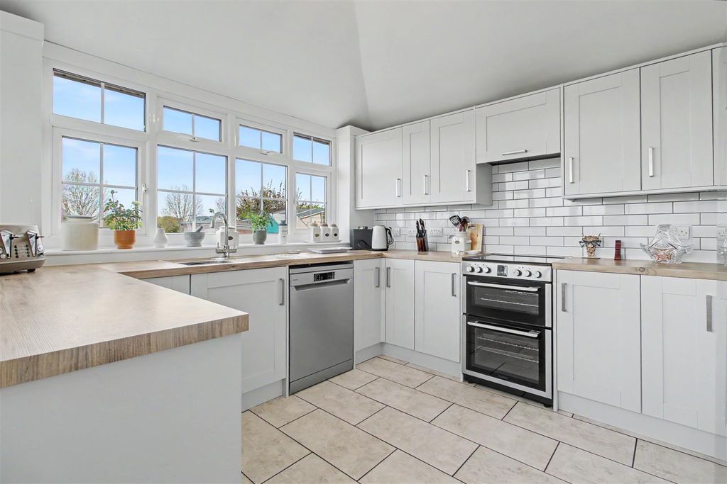 Property photo 2 of 36 Kitchen