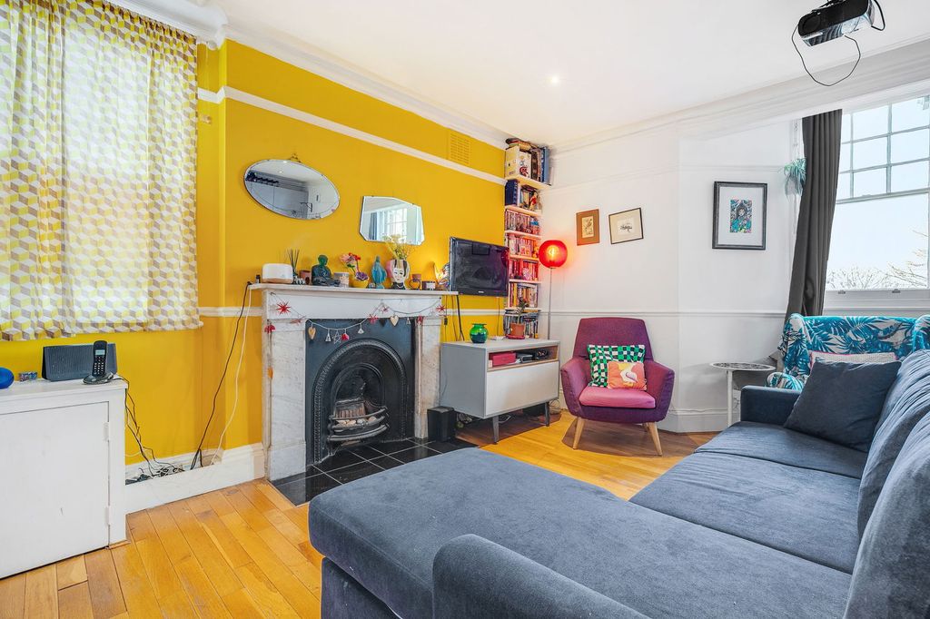 Property photo 3 of 13