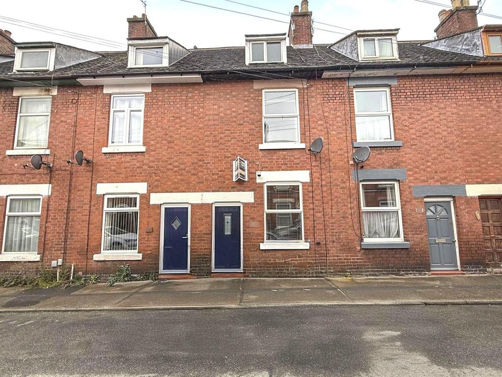 Property photo 1 of 17 Front