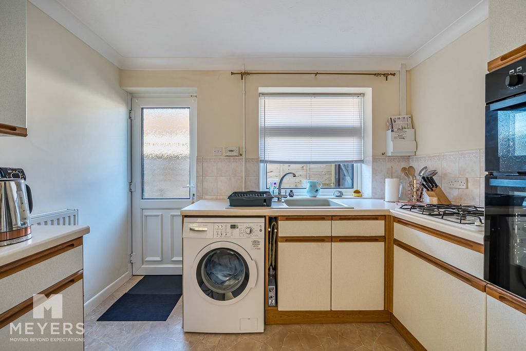 Property photo 3 of 15