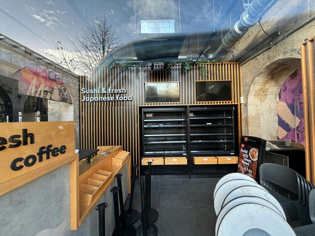 Property photo 3 of 4 Inside 1.Jpg