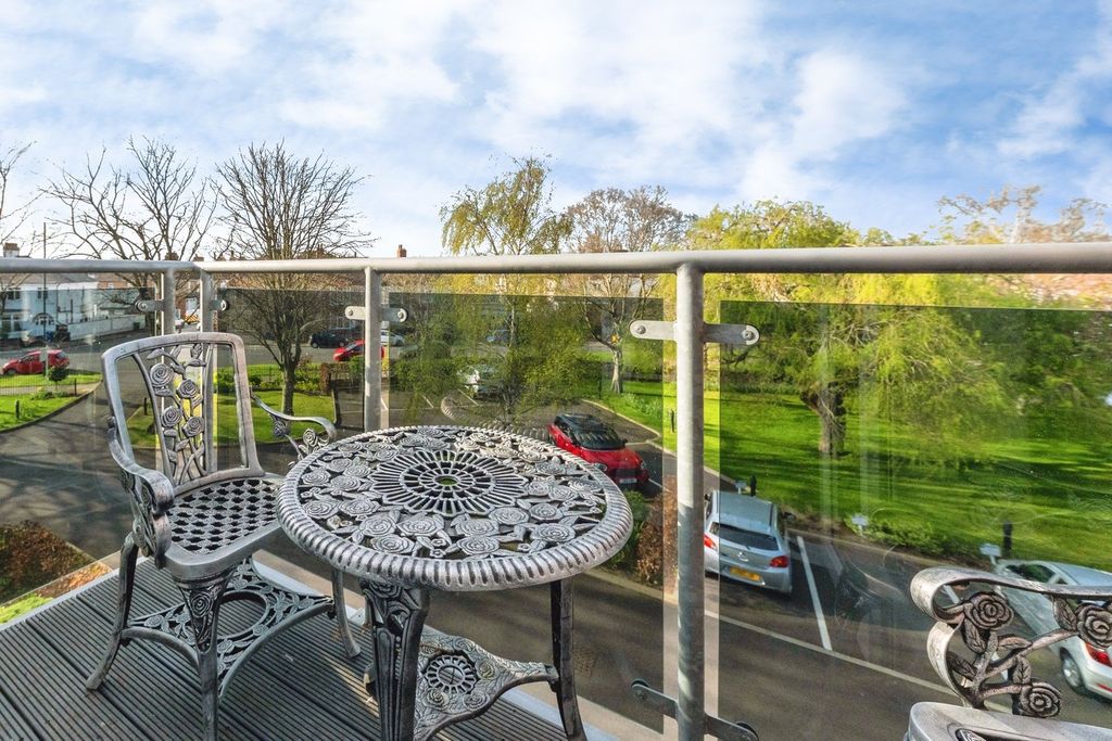 Additional image 5 of 1 bed property for saleTaylors Avenue, Cleethorpes DN35