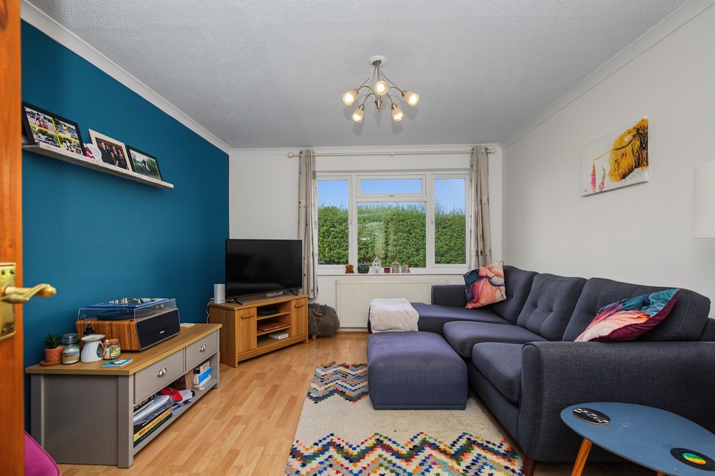 Property photo 2 of 20 332351