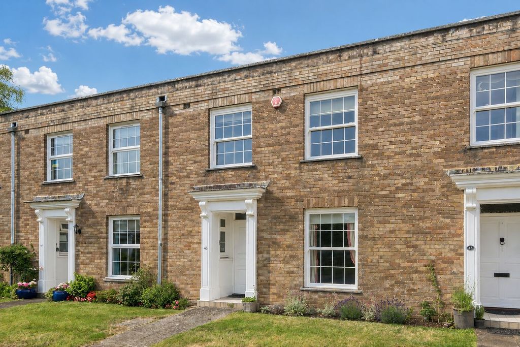 Property photo 1 of 9