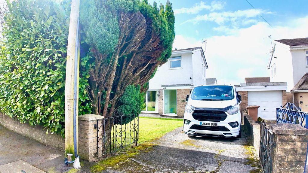 Additional image 9 of 3 bed semi-detached house for saleCrown Lane, Pontllanfraith NP12