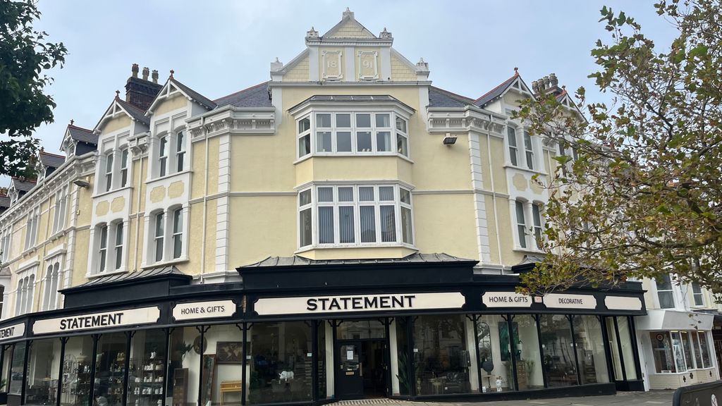 Property photo 1 of 22 First Floor Flat