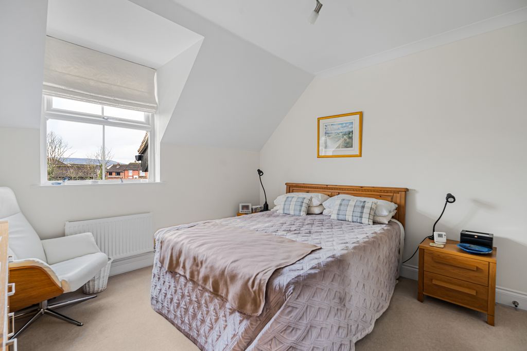 Additional image 15 of 2 bed flat for saleMerritts Meadow, Petersfield, Hampshire GU31