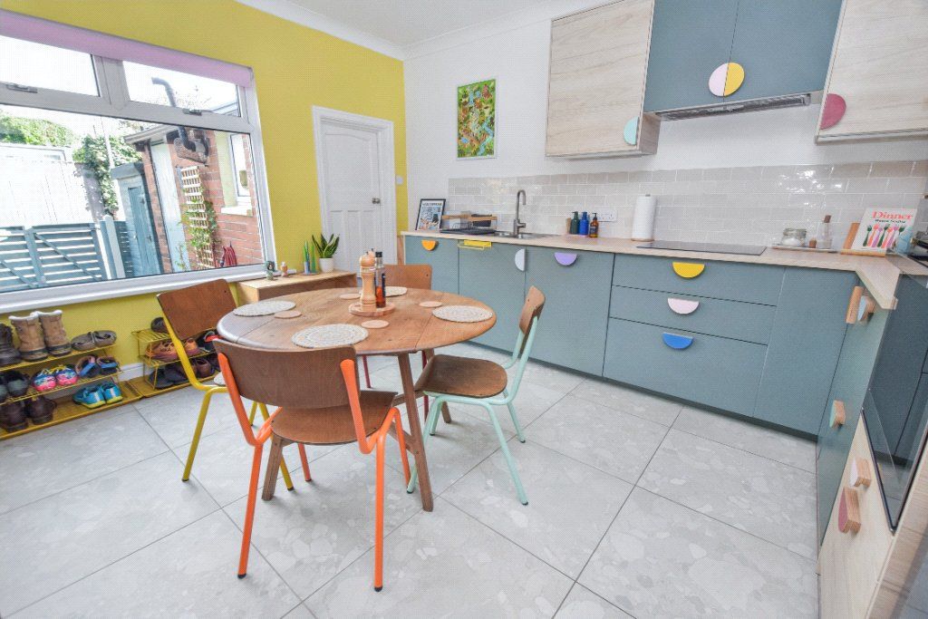 Property photo 3 of 17 Kitchen/Diner