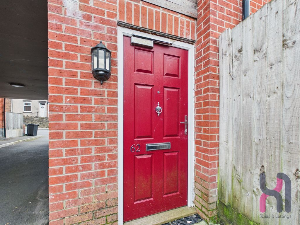 Property photo 2 of 44