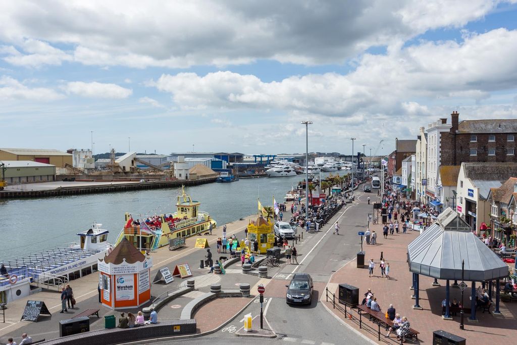Property photo 3 of 20 1 Dolphin Quays-16_Web.Jpg