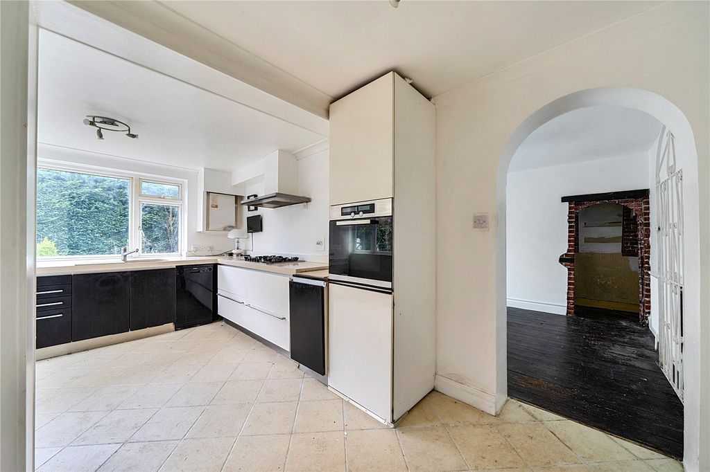 Property photo 2 of 21 Picture No. 02