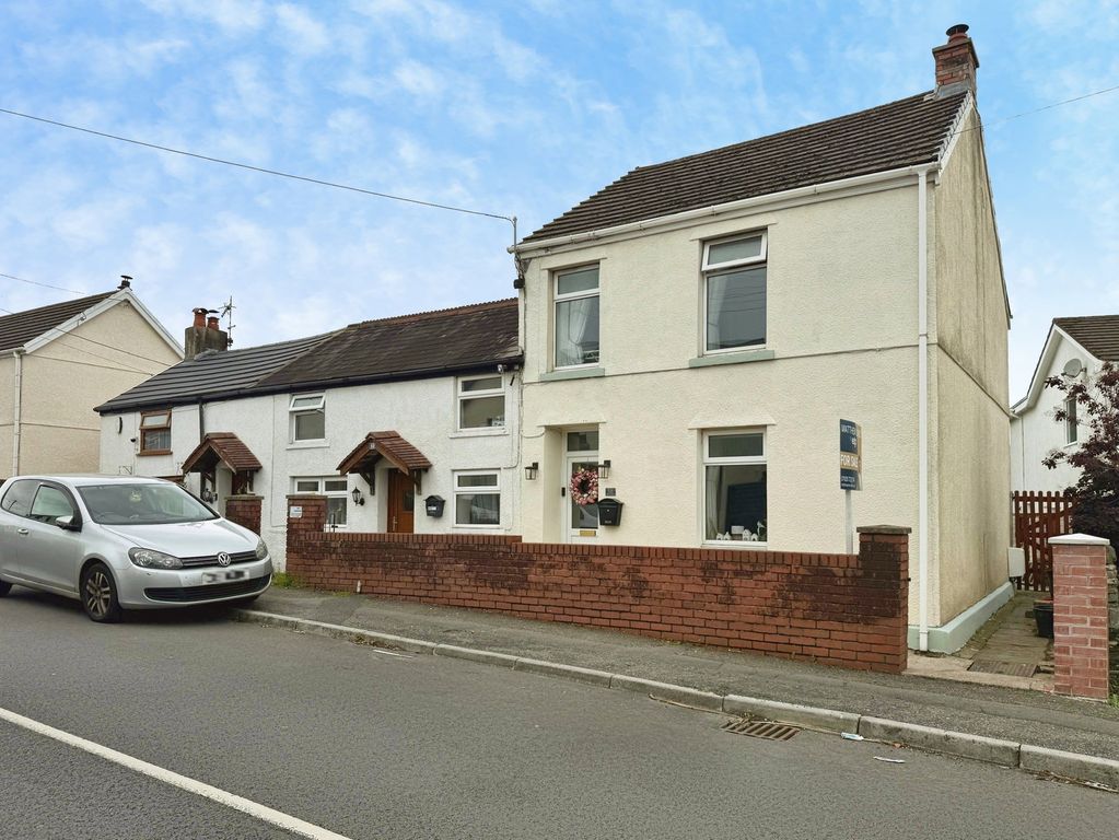 Property photo 1 of 28