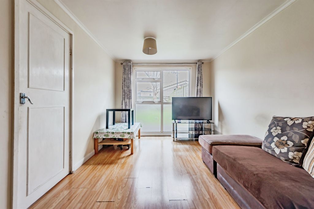 Property photo 3 of 17